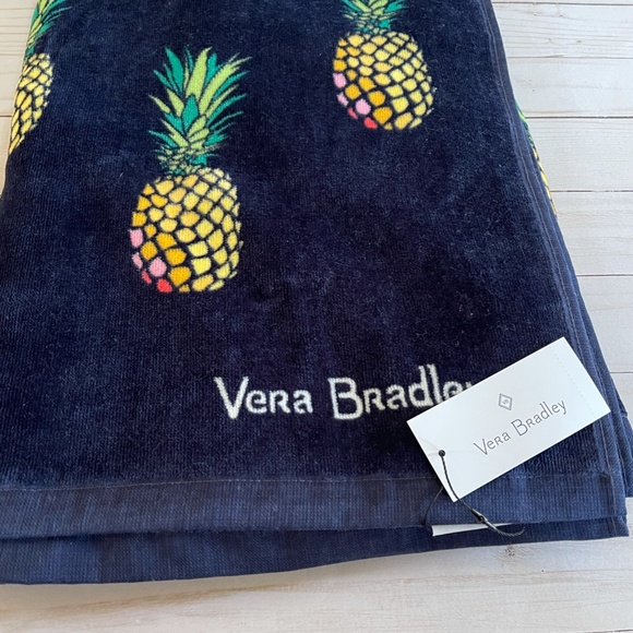 Vera Bradley Beach Towel Oversize… - Picture 1 of 3